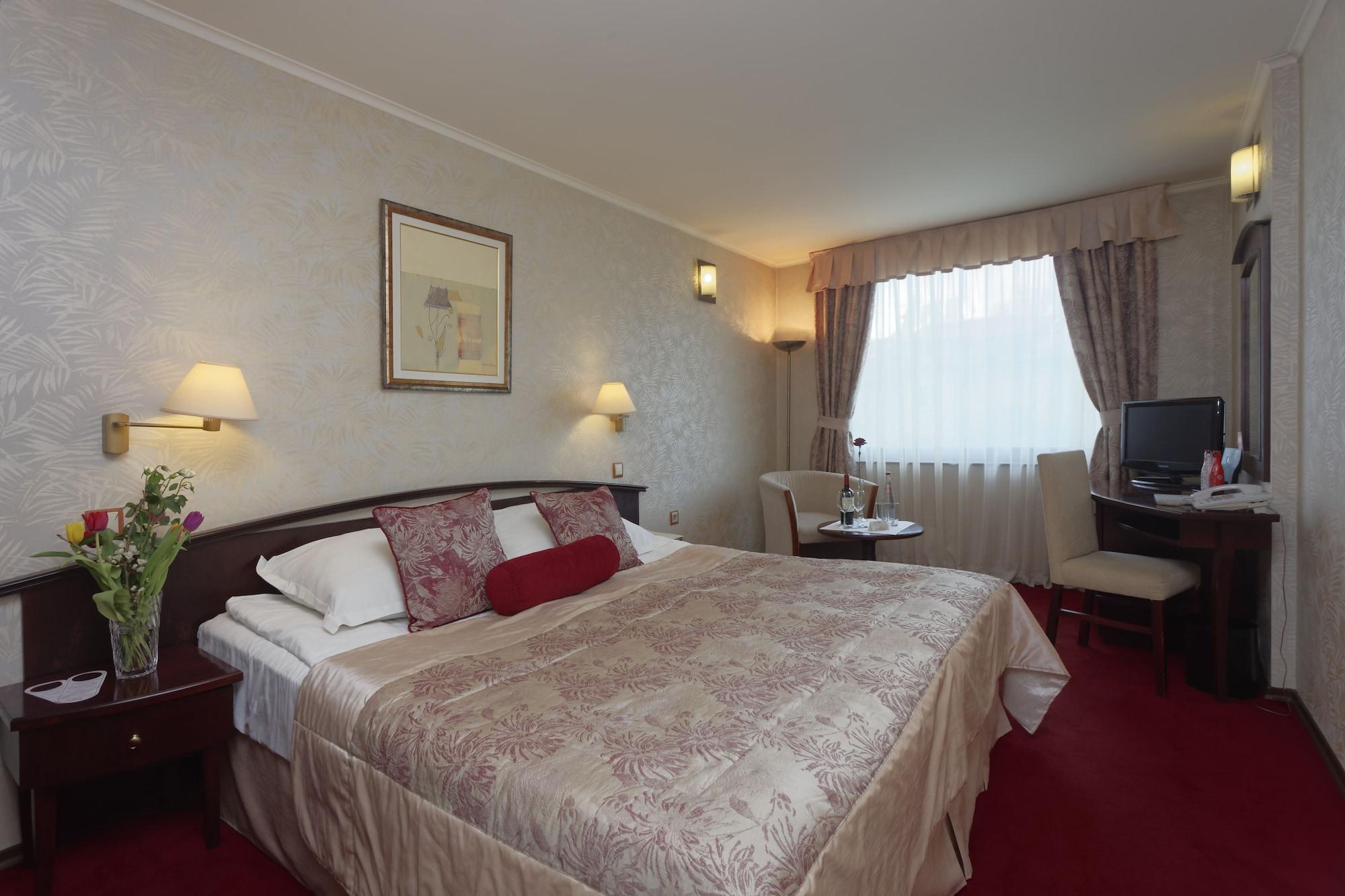 Capitol Otel 4*